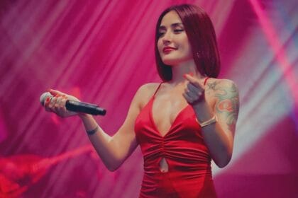 Melek Mosso ve Serkan Sağdıç, evliliklerini karşılıklı anlayışla bitiren nadir ünlü çiftlerden biri oldu.