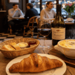 Paris mutfağı, bir tabakta estetikle duyguyu buluşturan, sabır ve incelikle yoğrulmuş bir sanattır.